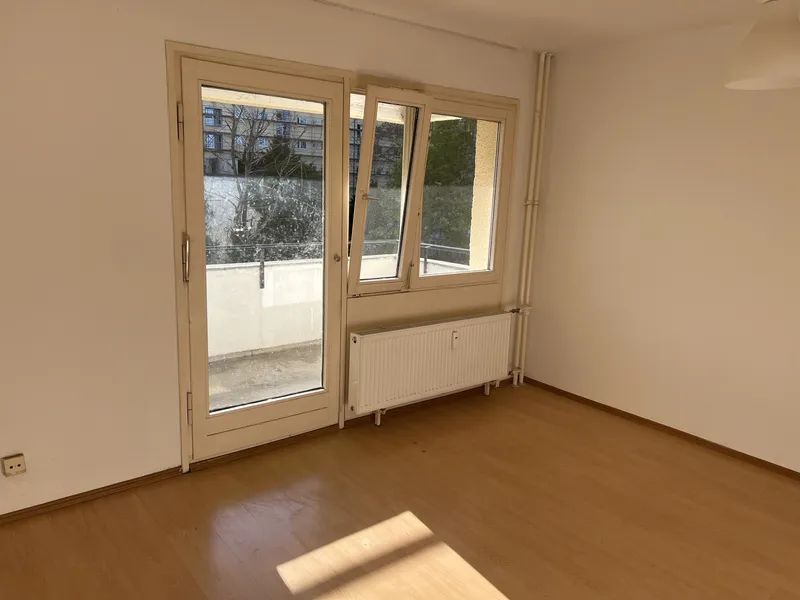 2-Zimmer-Wohnung mit Balkon — photo 1